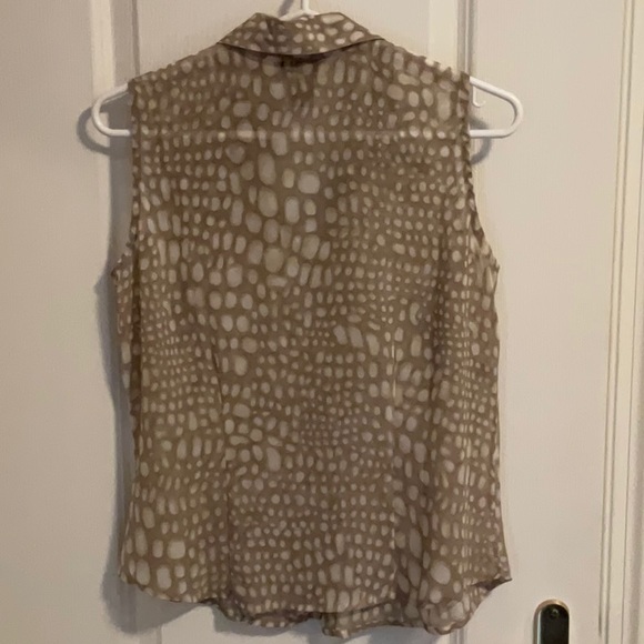 Summer blouse - Picture 2 of 3